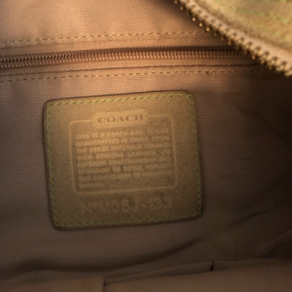 Shoulder Coach purse - Picture 4 of 5